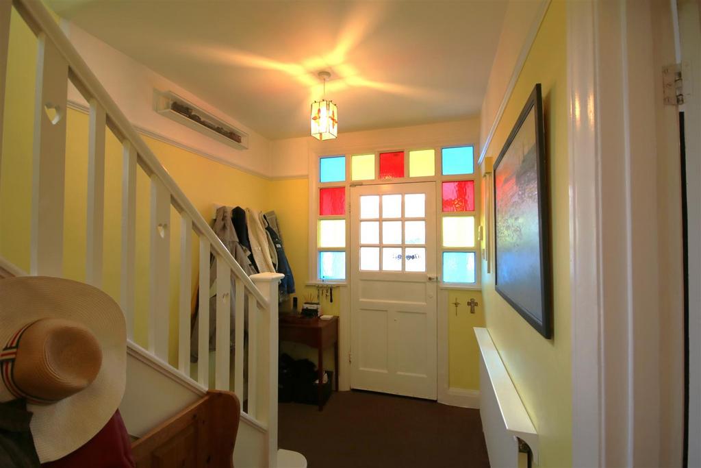 Hall b.JPG