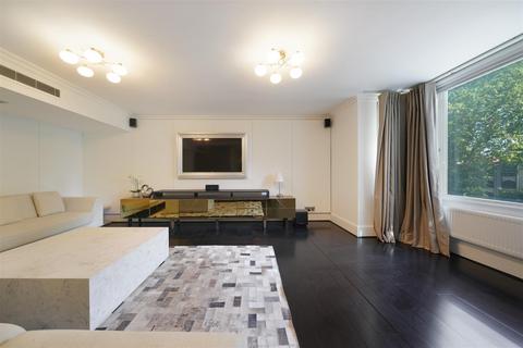 3 bedroom apartment to rent, Park Road, St John's Wood, London, NW8