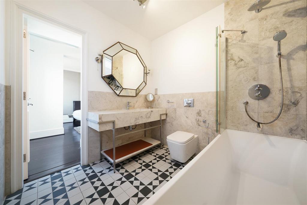 Flat 4, Crown Court - h Sxb5 Mv6 Clr Iy In KXm3 F.jpg
