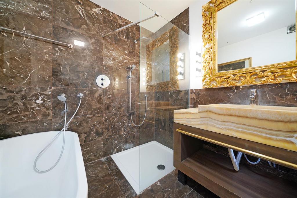 Flat 4, Crown Court - i78pgwo Ih2 HFZ29dw Ek3.jpg