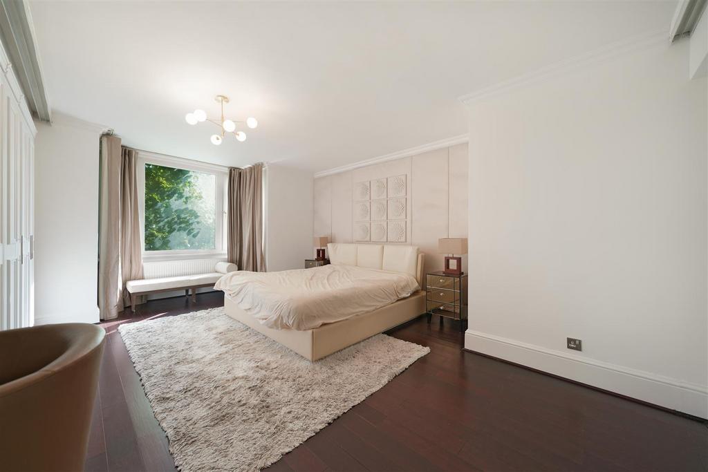 Flat 4, Crown Court - t0d L6 Lq H1 Cwja6a YA2 Tx.jpg