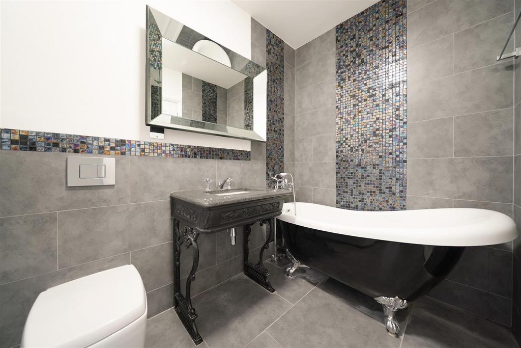Flat 4, Crown Court - 1 Rrwhj EEr9 It Uqq ICXYf.jpg