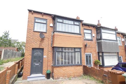 3 bedroom house to rent, Benson Gardens, West Yorkshire LS12