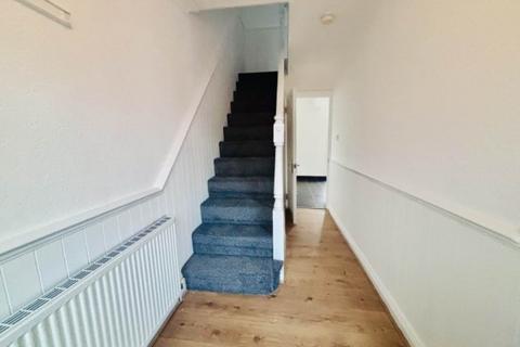 3 bedroom house to rent, Benson Gardens, West Yorkshire LS12