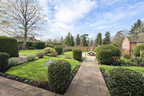 2 bedroom maisonette for sale, Fairwater Gardens, Coopers Lane, Evesham