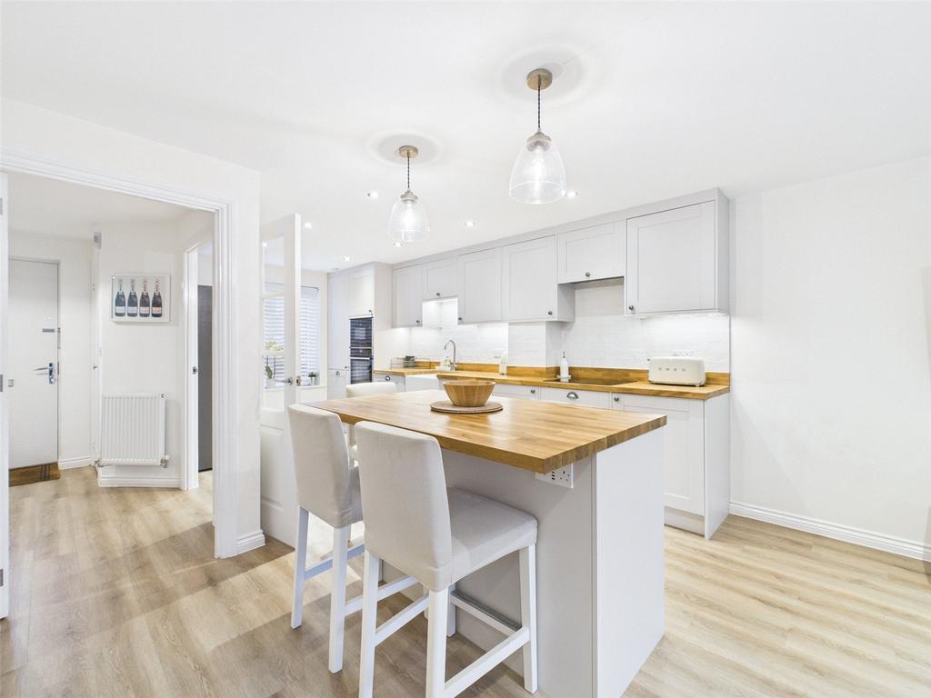 Dining/Kitchen