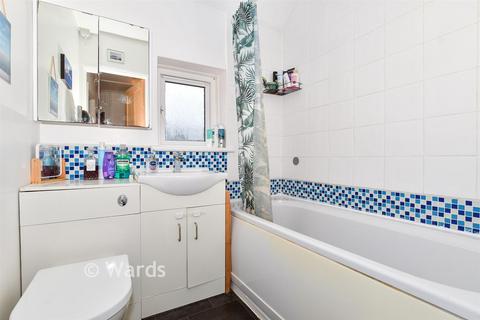 3 bedroom terraced house for sale, Lower Road, Maidstone, Kent