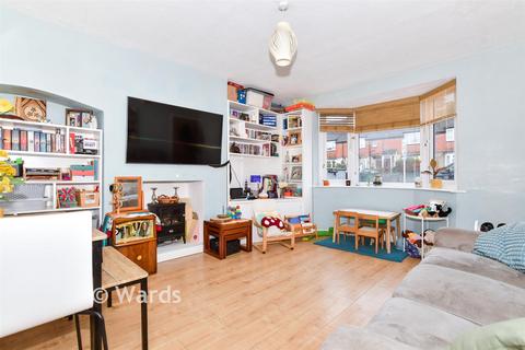 3 bedroom terraced house for sale, Lower Road, Maidstone, Kent