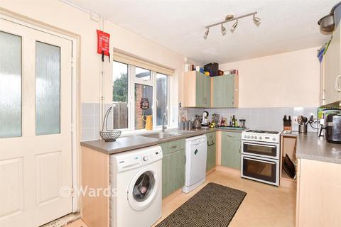 3 bedroom terraced house for sale, Lower Road, Maidstone, Kent