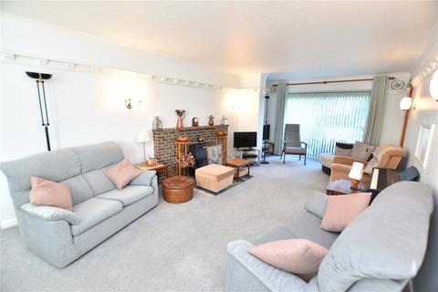 4 bedroom detached house for sale, Fernhill Road, Hampshire GU14