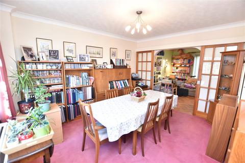4 bedroom detached house for sale, Fernhill Road, Hampshire GU14