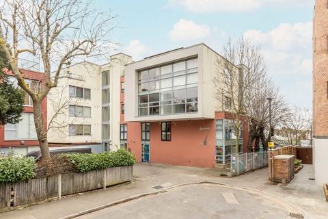undefined, Elm Grove, London SW19