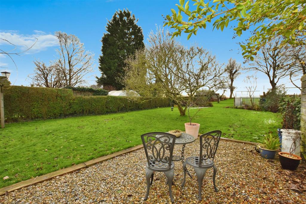 C34f49bb-garden 20tree.JPG