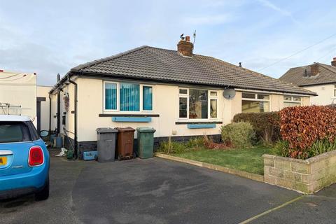 3 bedroom semi-detached bungalow for sale, Aireville Mount, Silsden