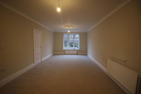 4 bedroom semi-detached house to rent, James William Street