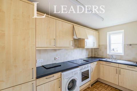1 bedroom flat to rent, Elm Park, GU6