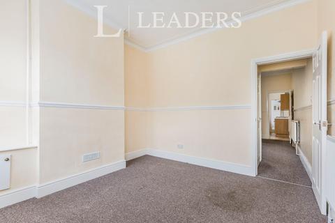 2 bedroom terraced house to rent, Leonard Street, ST6