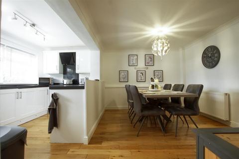 4 bedroom semi-detached house for sale, Brechin Drive, Thornaby
