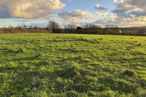 Property for sale, At New Holmus, Little Newcastle, SA62