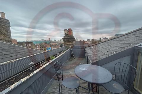 1 bedroom in a house share to rent, Alfred Road, Acton, W3