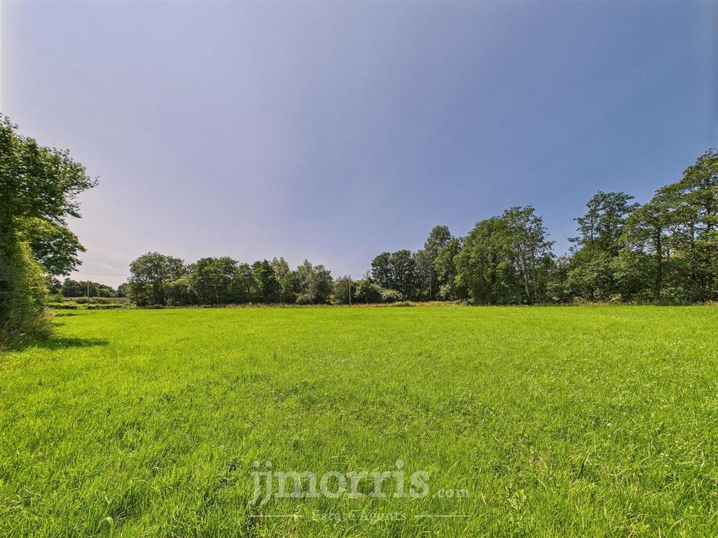 CAM02878 G0-PR0050-STILL002.jpg