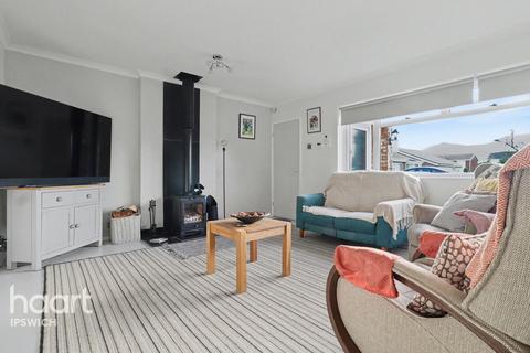 2 bedroom semi-detached bungalow for sale, Chapel Field, Ipswich