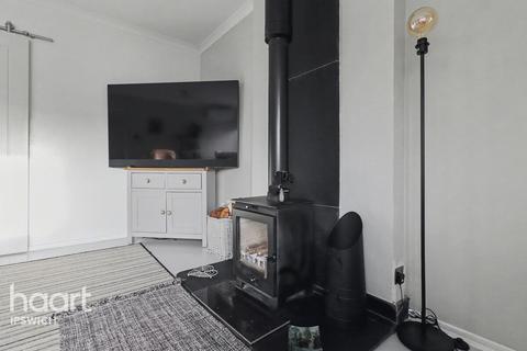 2 bedroom semi-detached bungalow for sale, Chapel Field, Ipswich