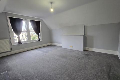 2 bedroom flat to rent, Bromley BR1