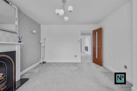 3 bedroom terraced house to rent, Sorrel Drive, Kingsbury, B78