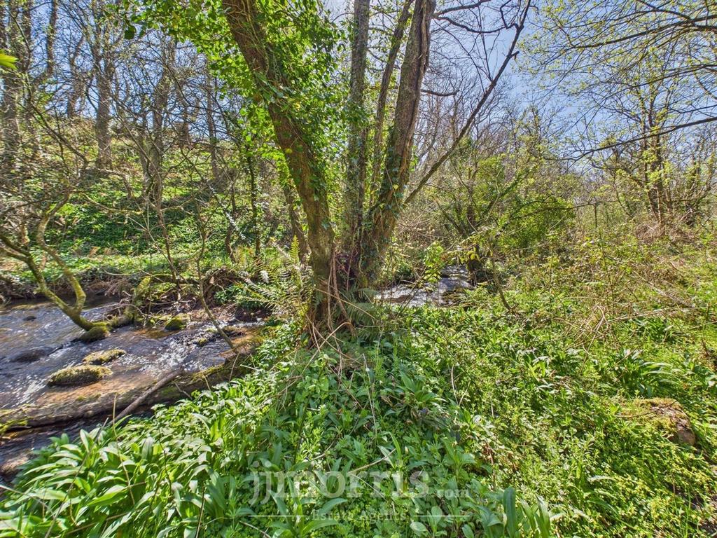 CAM02122 G0-PR0277-STILL020.jpg