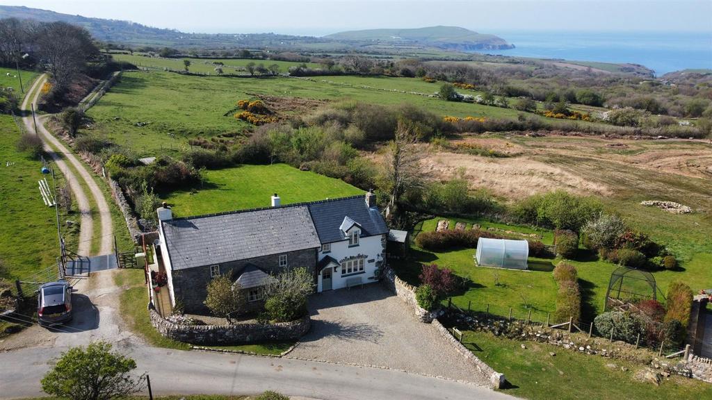 Maesteg Mountain West, Newport, Pembroksehire,...