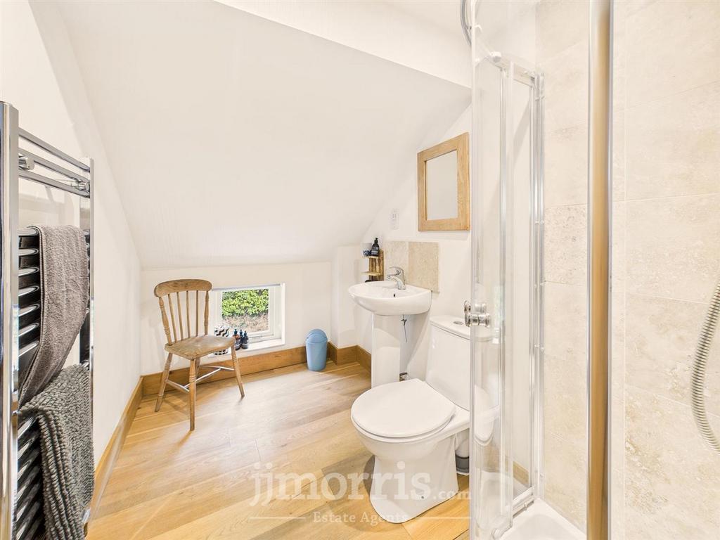 En Suite Shower Room