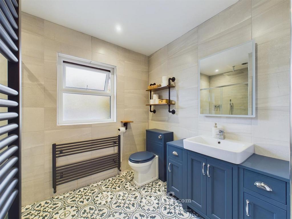 Ensuite Shower Room