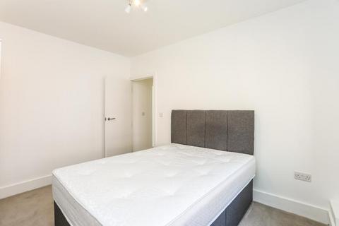 2 bedroom apartment to rent, Thorold House, Pepper Street London SE1
