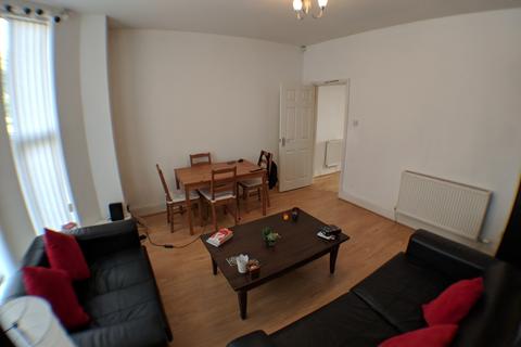1 bedroom flat to rent, Derby Road, Manchester M14