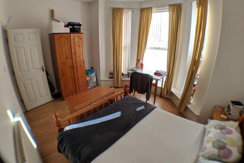 1 bedroom flat to rent, Derby Road, Manchester M14