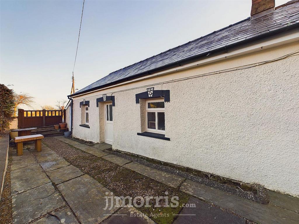 CAM03686 G0-PR0255-STILL002.jpg