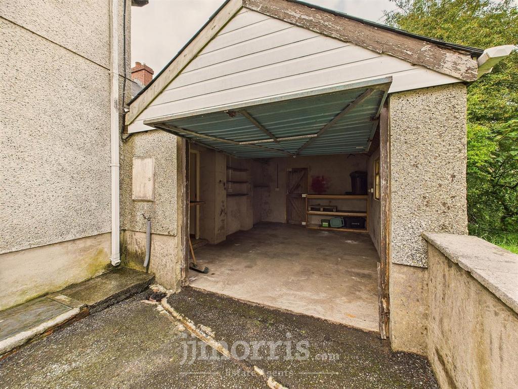 Integral Garage