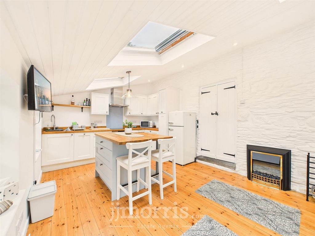 Kitchen/Breakfast/Living Room
