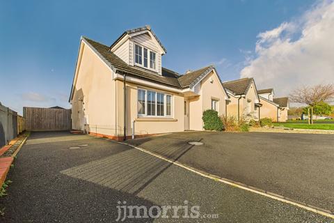 3 bedroom detached bungalow for sale, Cardigan, SA43