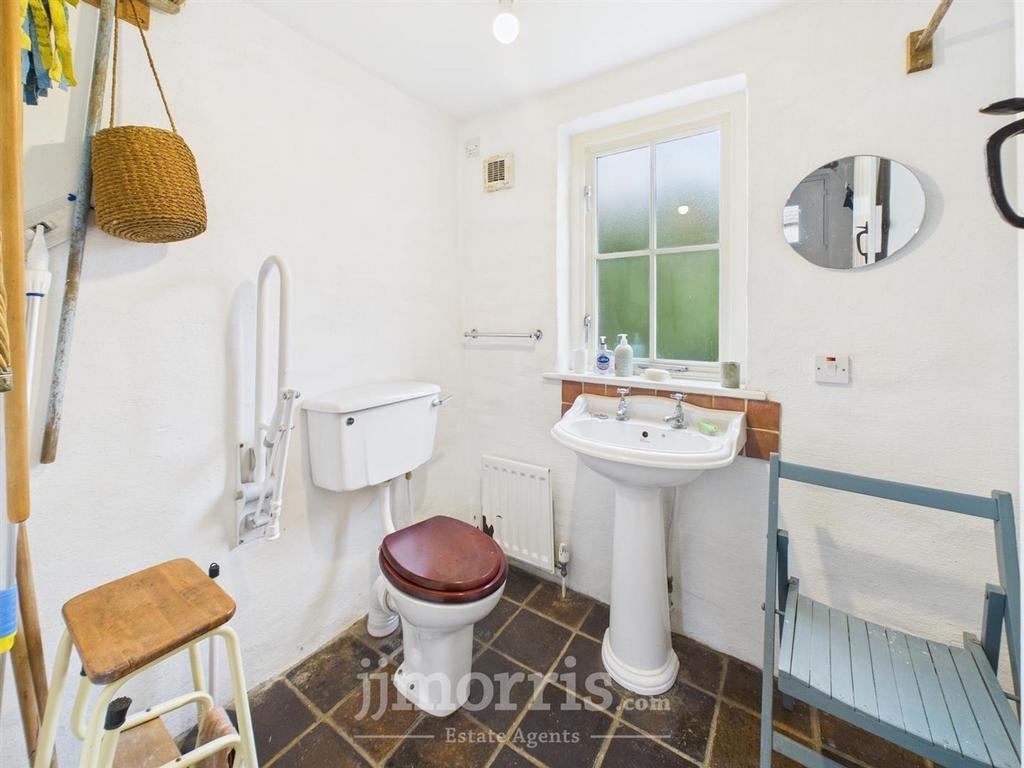 Separate WC/Boiler Room