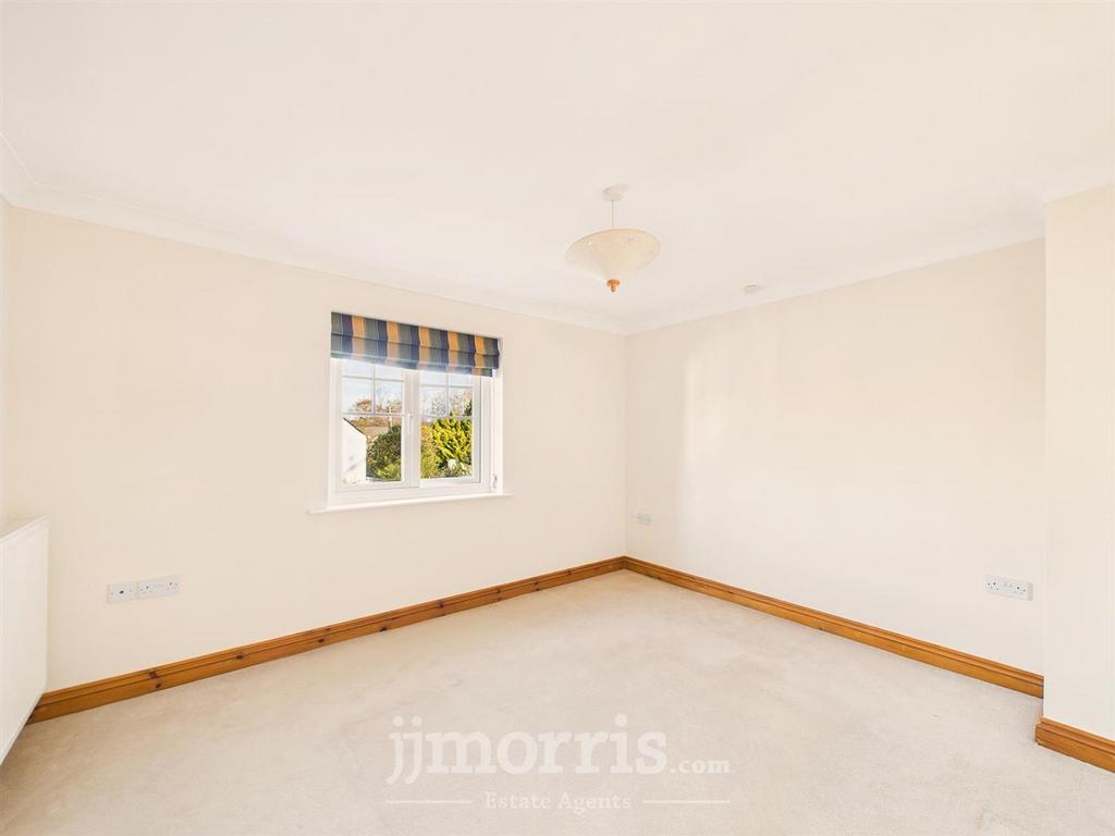 Bedroom 2  (rear)