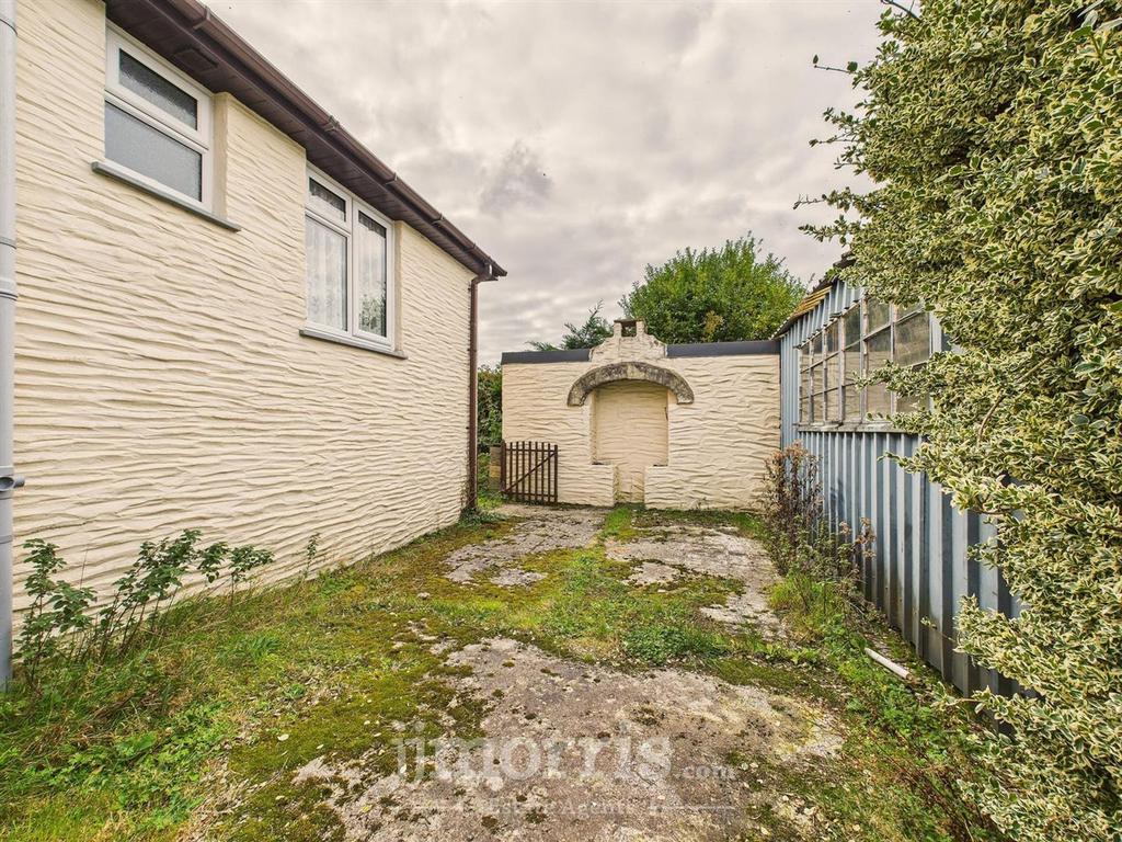 CAM02878 G0-PR0095-STILL024.jpg