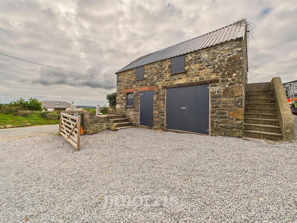 Cart House/Garage