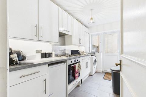2 bedroom apartment to rent, Sillwood Street, Brighton, BN1
