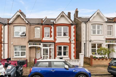 3 bedroom house to rent, Fallsbrook Road, London SW16