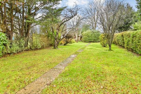 3 bedroom semi-detached bungalow for sale, Crescent Drive South, Brighton BN2