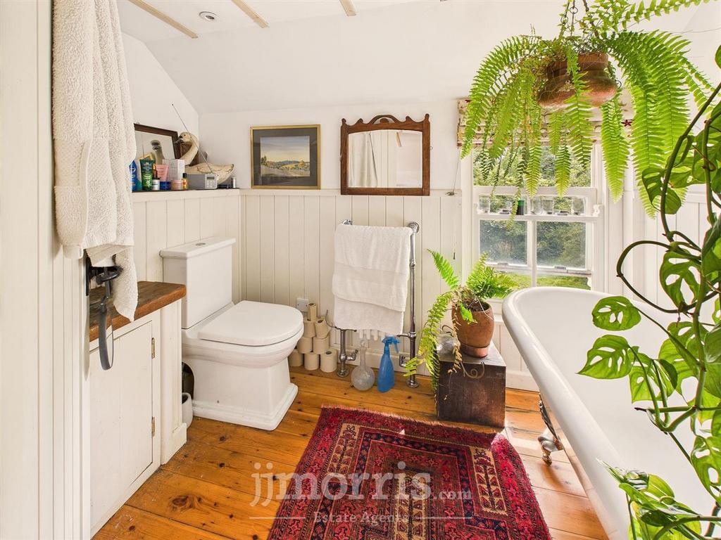 Ensuite