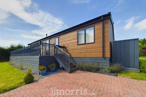 3 bedroom lodge for sale, New Park, Landshipping, SA67