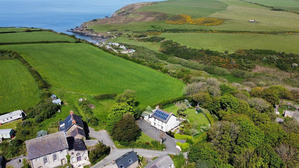 Hillside, Brynhenllan Dinas Cross, Newport,...